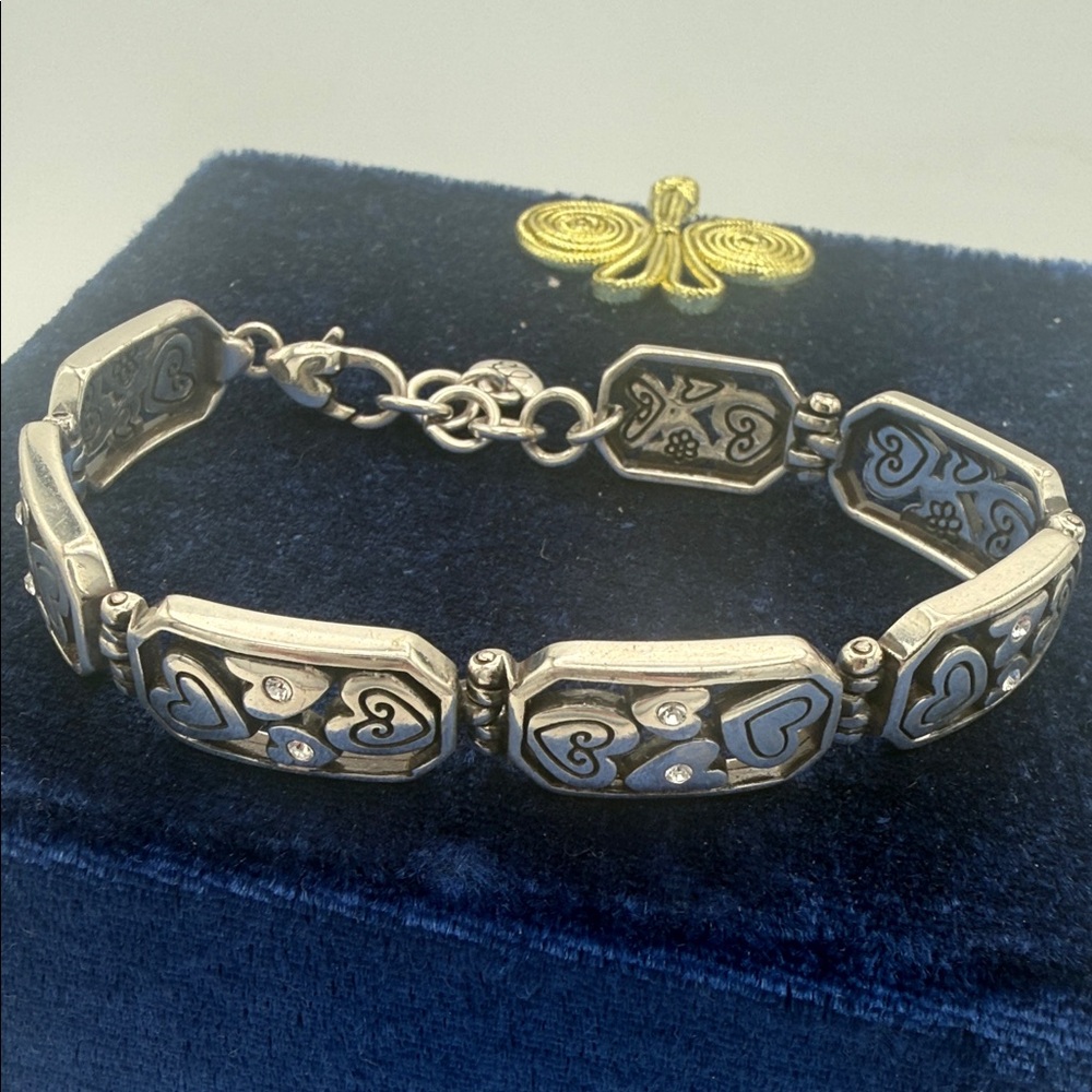 Retired Brighton Go Lightly link crystal accent heart bracelet 7.5”